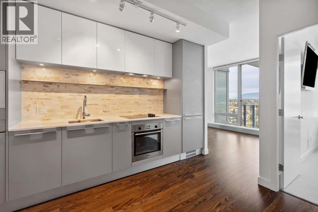 3003 8131 NUNAVUT LANE — Vancouver, British Columbia - Photo 4 of 26