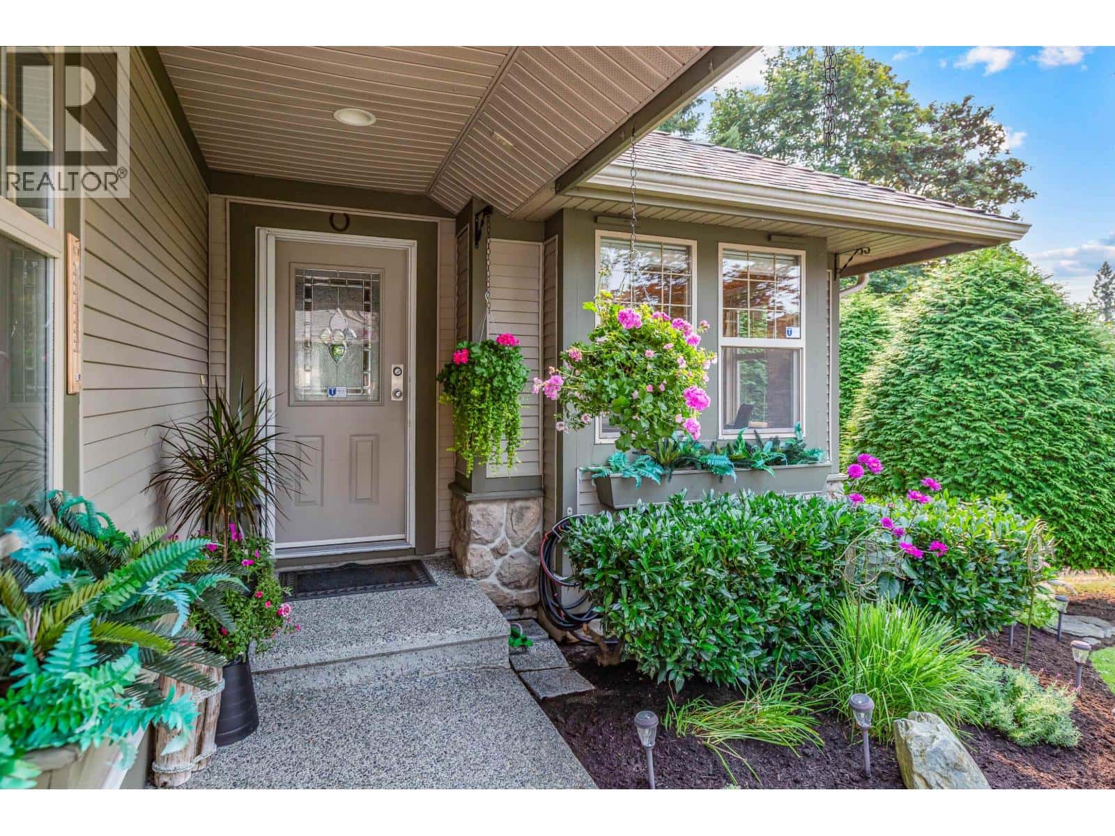 10 23281 KANAKA WAY — Maple Ridge, British Columbia - Photo 3 of 37