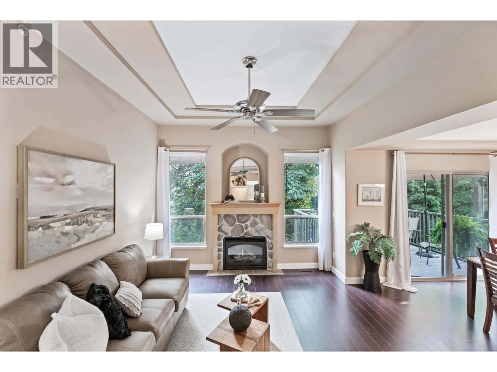 10 23281 KANAKA WAY — Maple Ridge, British Columbia - Photo 4 of 37