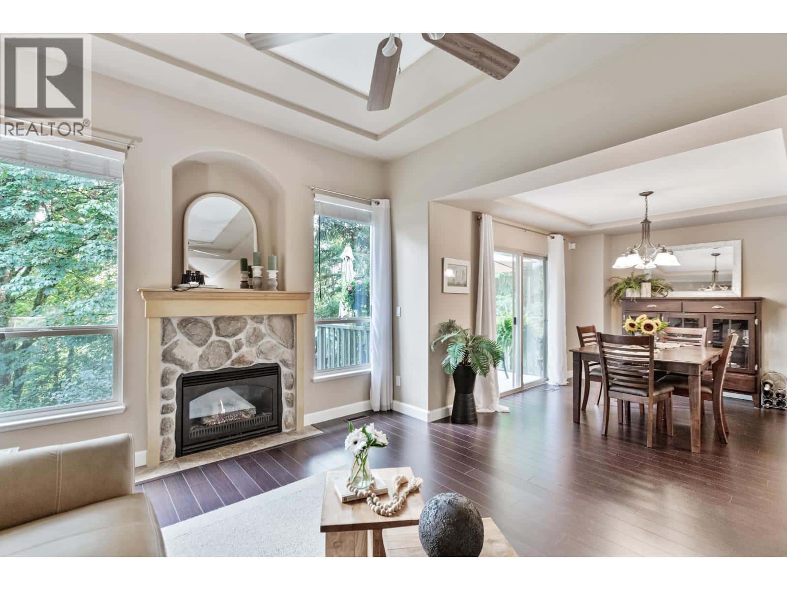 10 23281 KANAKA WAY — Maple Ridge, British Columbia - Photo 5 of 37