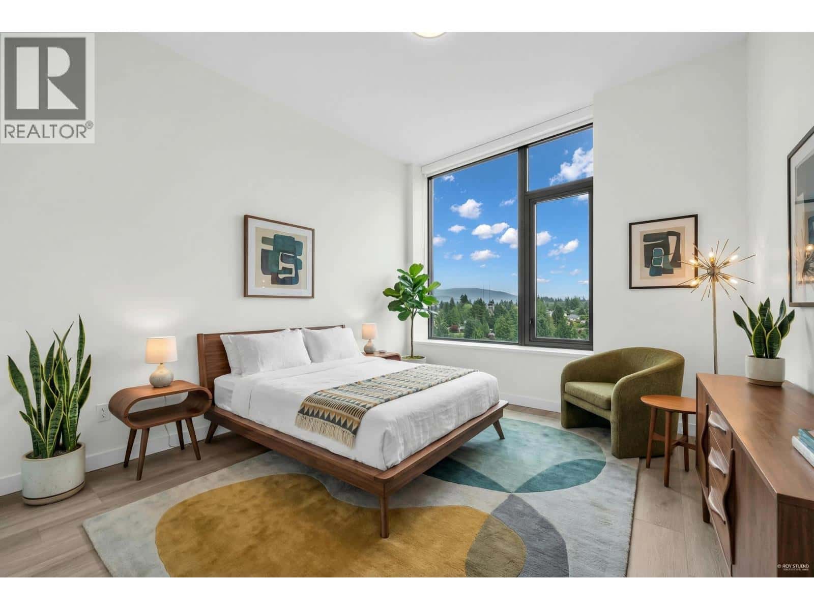 1608 626 CLAREMONT STREET — Coquitlam, British Columbia - Photo 2 of 35