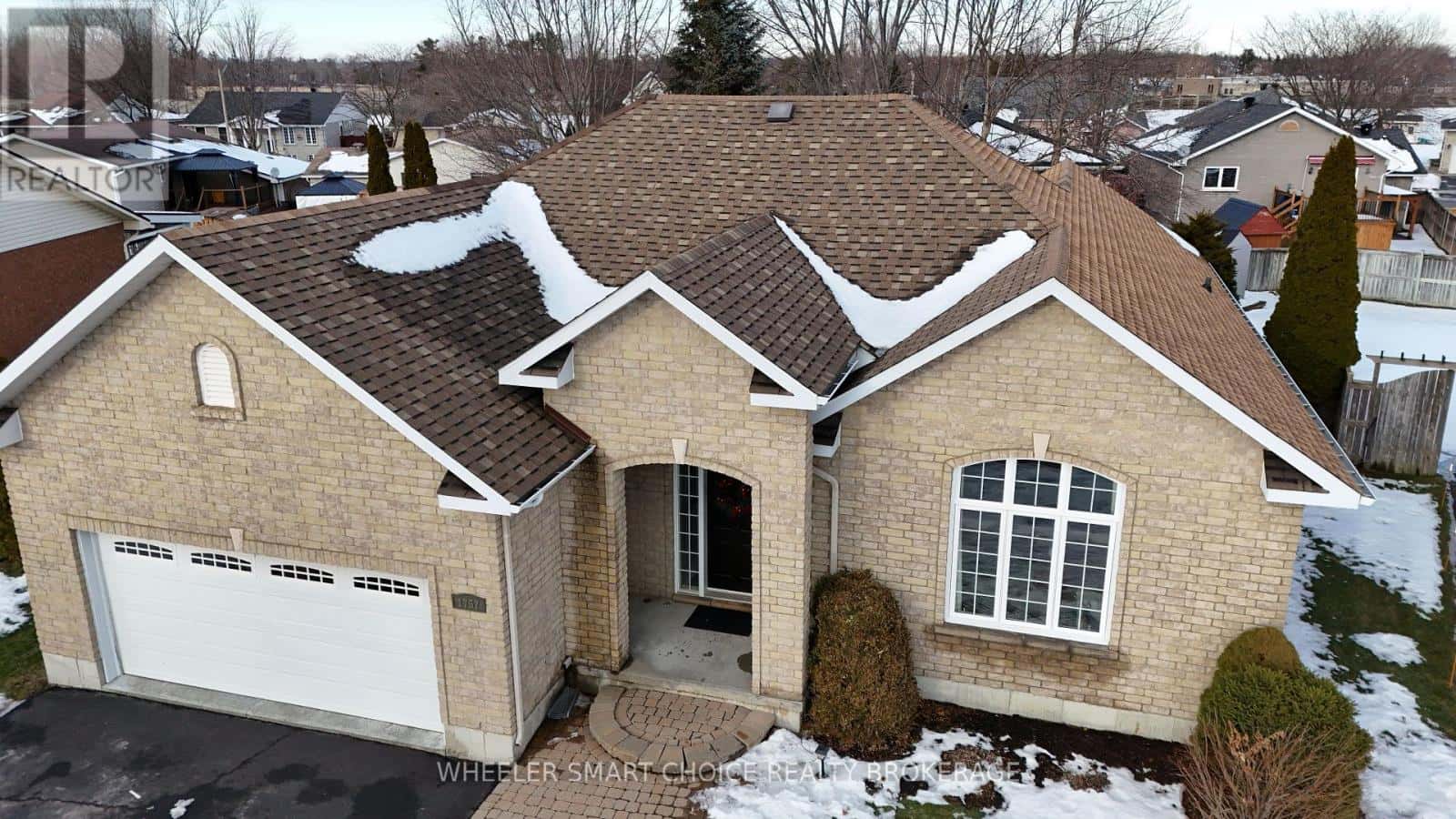 1757 MACINTYRE AVENUE — Cornwall, Ontario - Photo 2 of 47