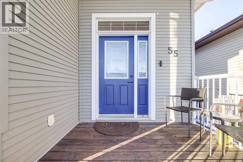 55 Ponderosa Avenue — Blackfalds, Alberta - Photo 2 of 38