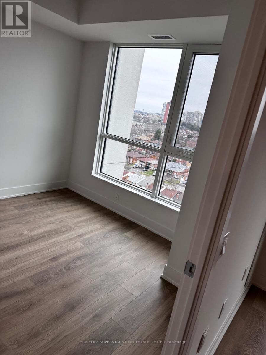 1305 - 204 BURNHAMTHORPE ROAD E — Mississauga (Mississauga Valleys), Ontario - Main photo