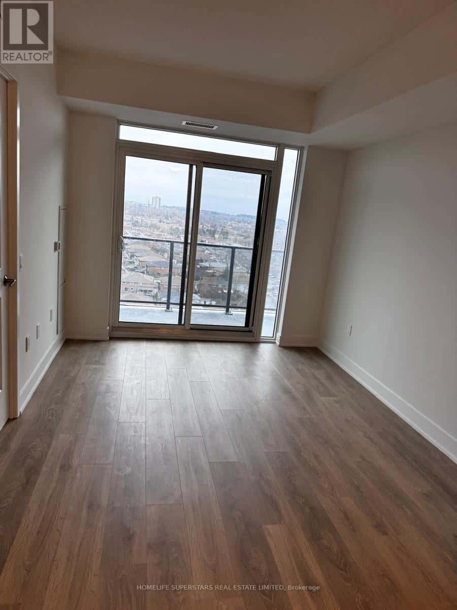 1305 - 204 BURNHAMTHORPE ROAD E — Mississauga (Mississauga Valleys), Ontario - Photo 3 of 14