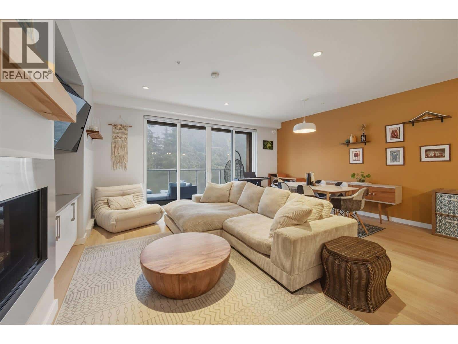 207 41328 SKYRIDGE PLACE — Squamish, British Columbia - Photo 3 of 28