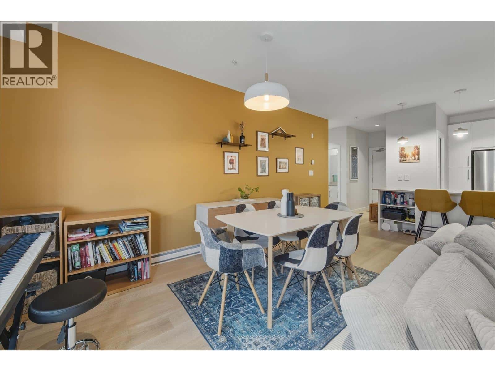 207 41328 SKYRIDGE PLACE — Squamish, British Columbia - Photo 5 of 28