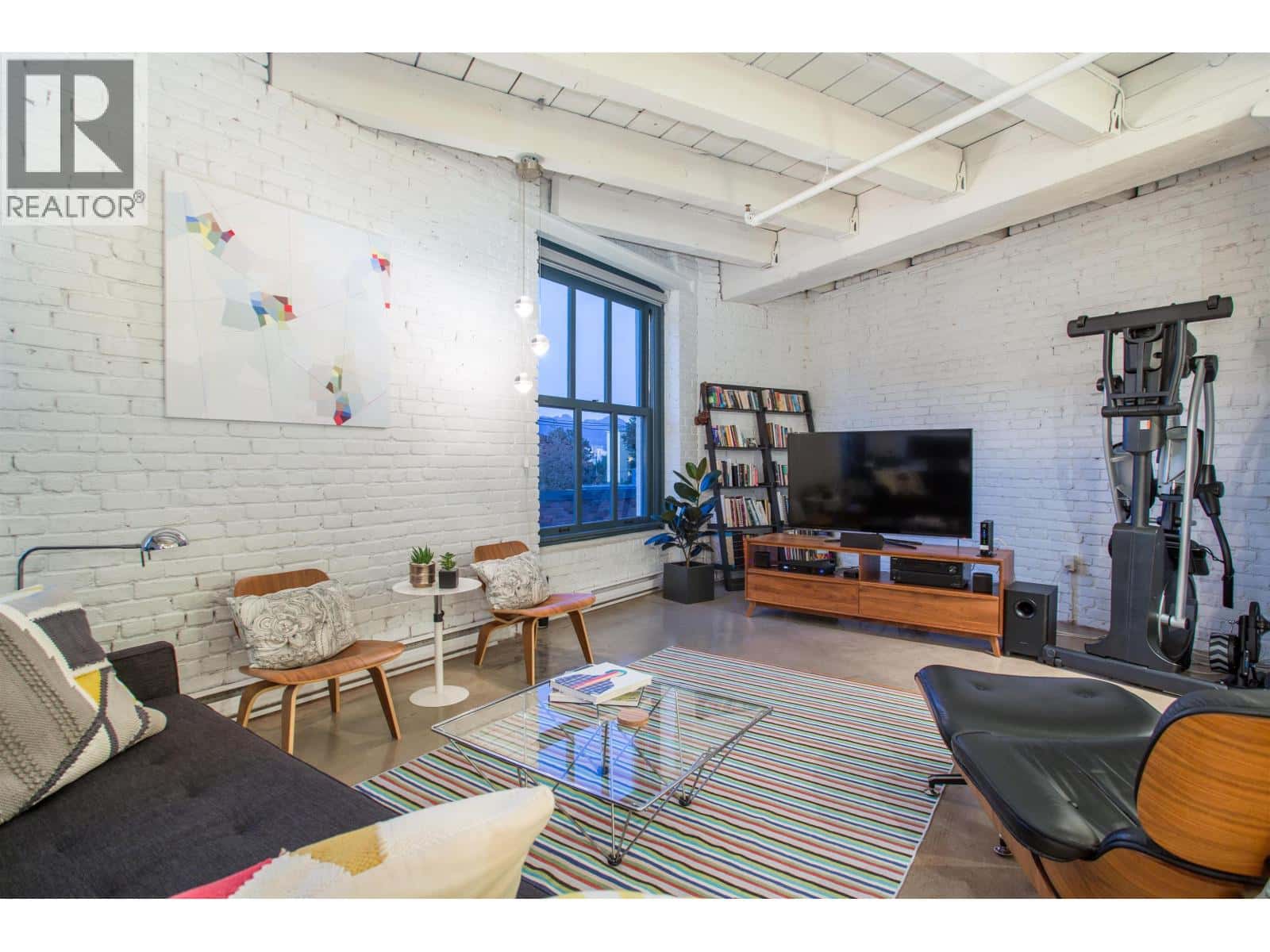 303 55 E CORDOVA STREET — Vancouver, British Columbia - Photo 5 of 27