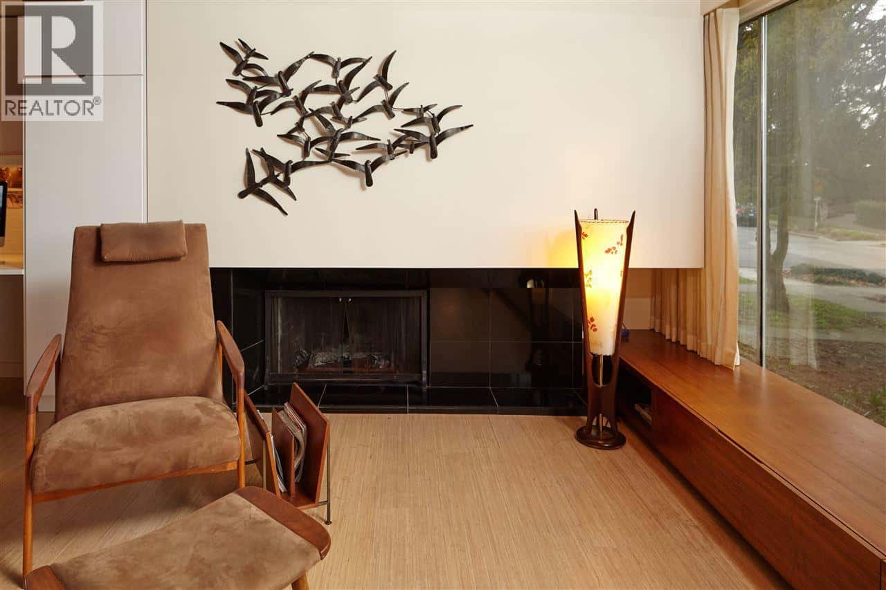 1518 E 37TH AVENUE — Vancouver, British Columbia - Photo 5 of 26