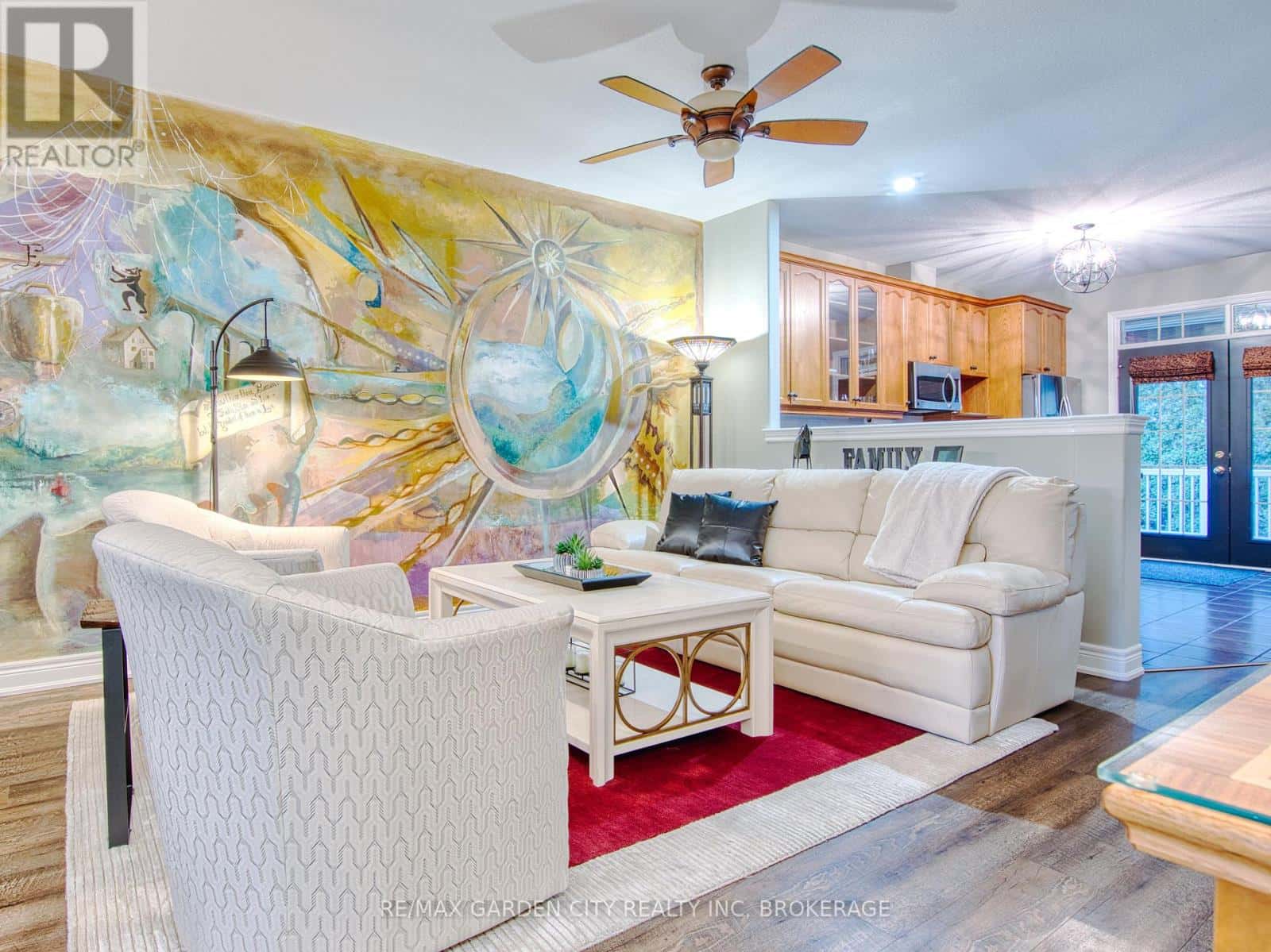 UNIT #6 - 174 MARTINDALE ROAD — St. Catharines (Grapeview), Ontario - Photo 3 of 38