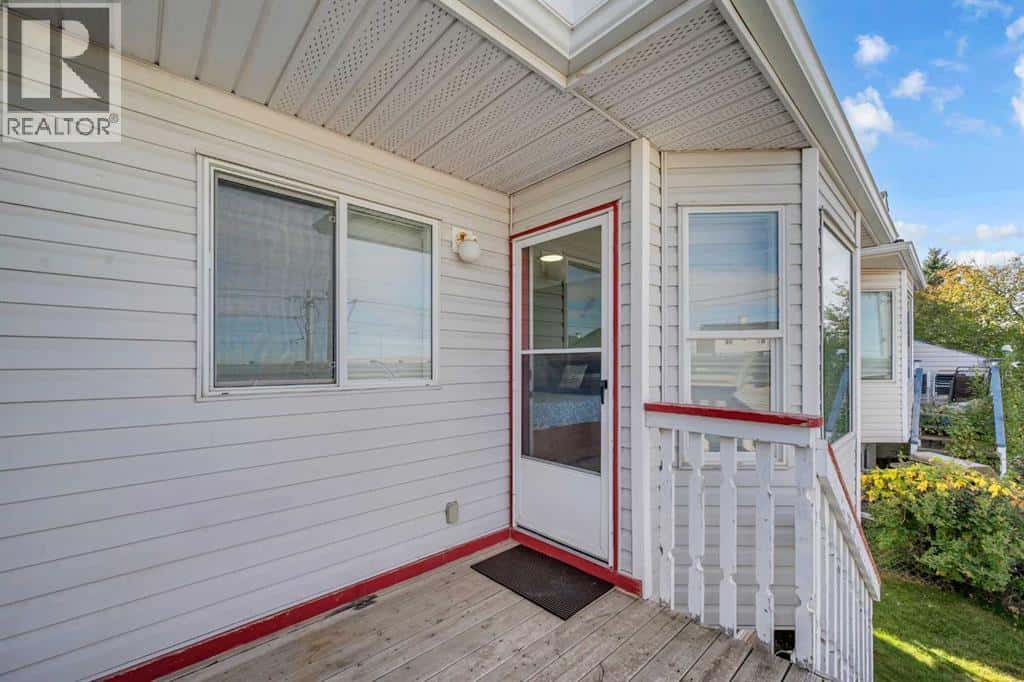 48 Martin Crossing Court NE — Calgary, Alberta - Photo 5 of 33