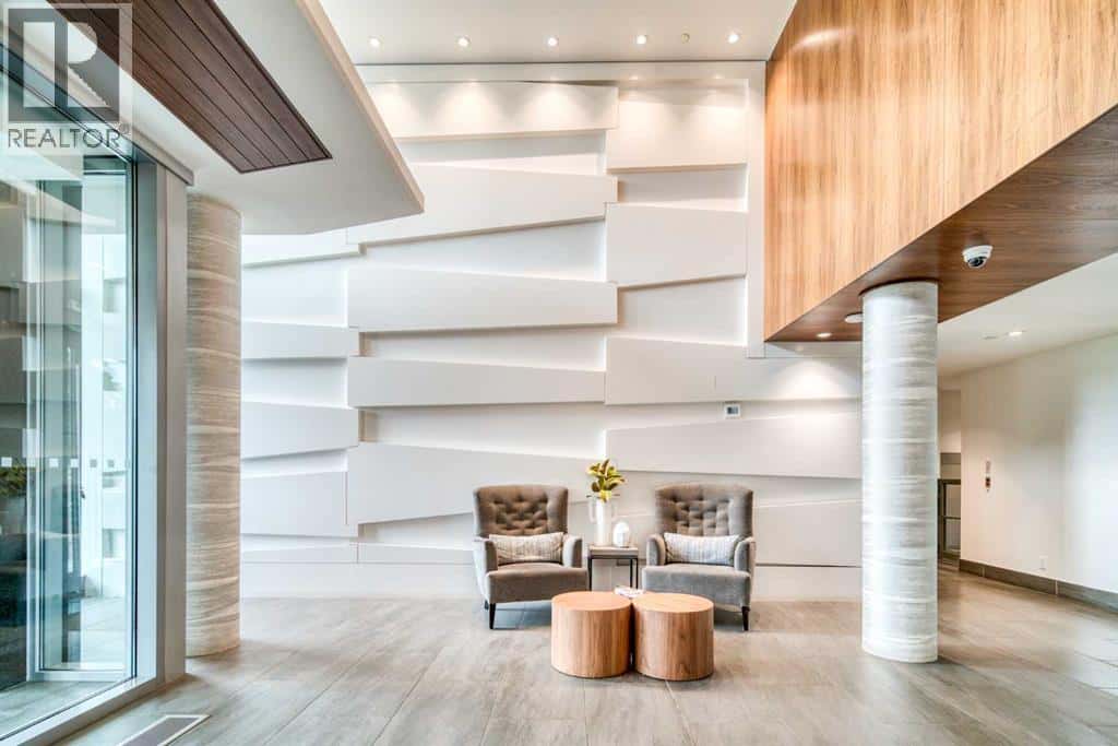 705, 1025 5 Avenue SW — Calgary, Alberta - Photo 4 of 29