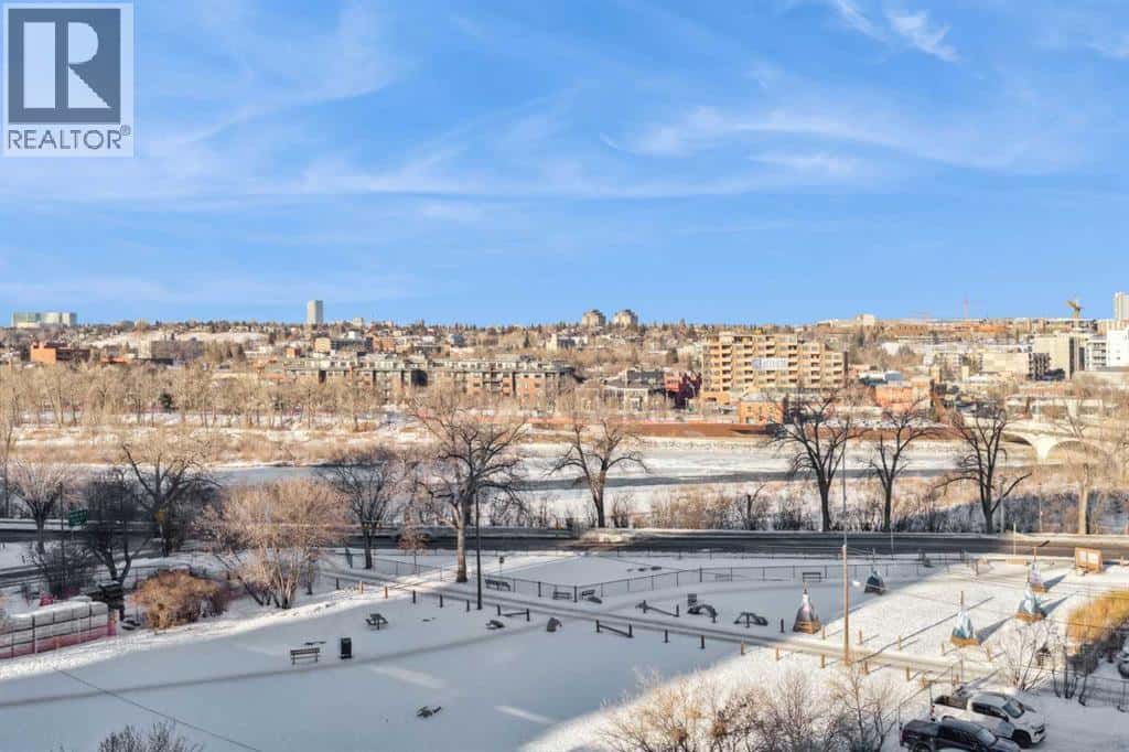 705, 1025 5 Avenue SW — Calgary, Alberta - Photo 3 of 29