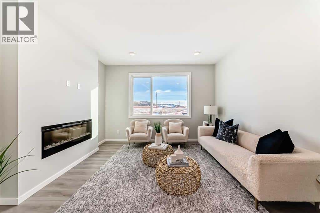 270 Sora Way SE — Calgary, Alberta - Photo 5 of 45