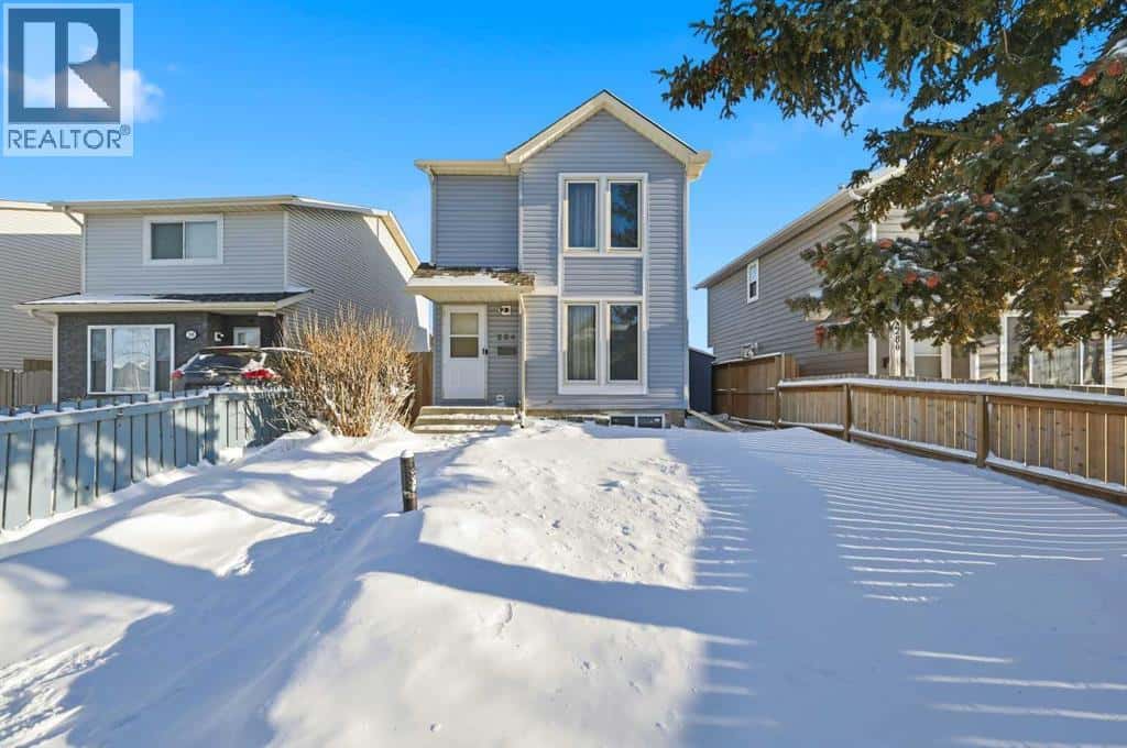 284 Falton Drive NE — Calgary, Alberta - Photo 5 of 46