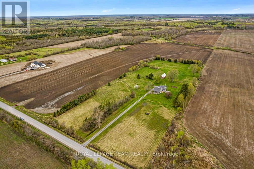 1285 CRAIG ROAD — North Grenville, Ontario - Photo 4 of 43