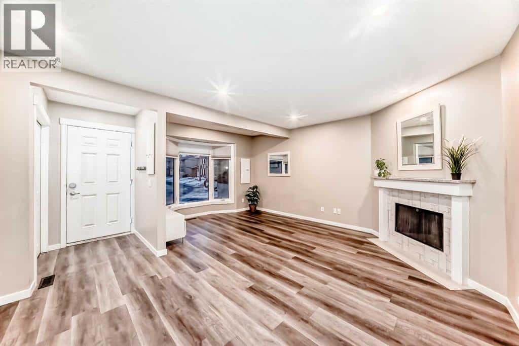 55, 6103 Madigan Drive NE — Calgary, Alberta - Photo 4 of 43