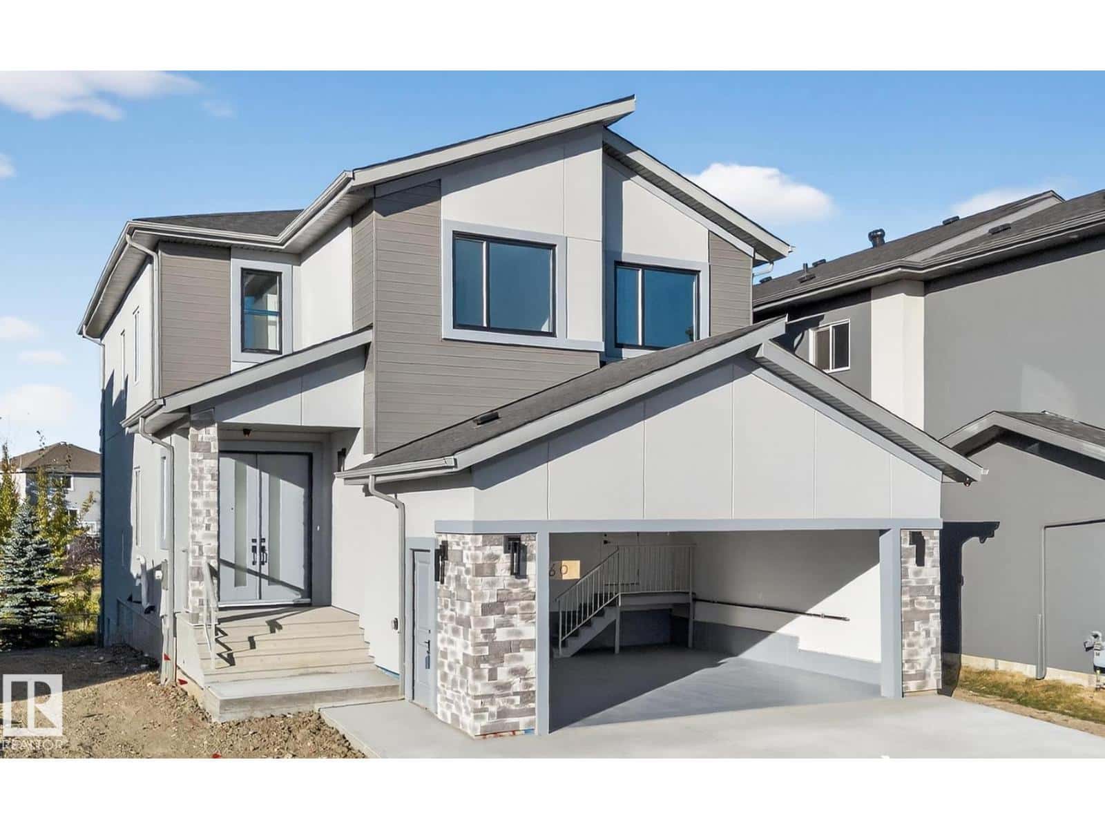 160 EDGEWATER CI — Leduc, Alberta - Photo 2 of 53