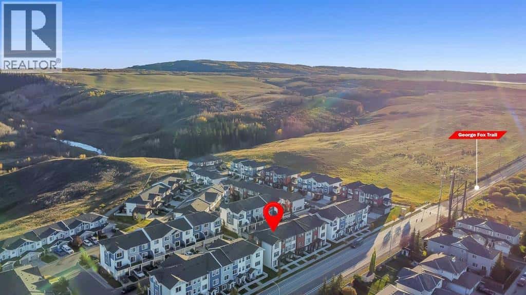 2306 Jumping Pound Common — Cochrane, Alberta - Photo 3 of 33