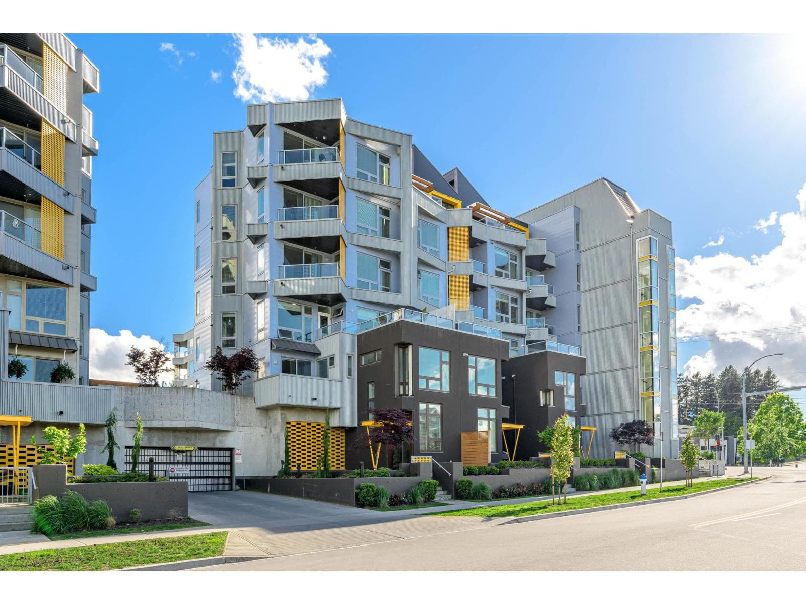 307 32828 LANDEAU PLACE — Abbotsford, British Columbia - Main photo