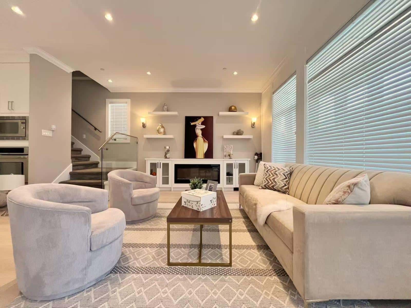 3 1426 FINLAY STREET — White Rock, British Columbia - Photo 3 of 40