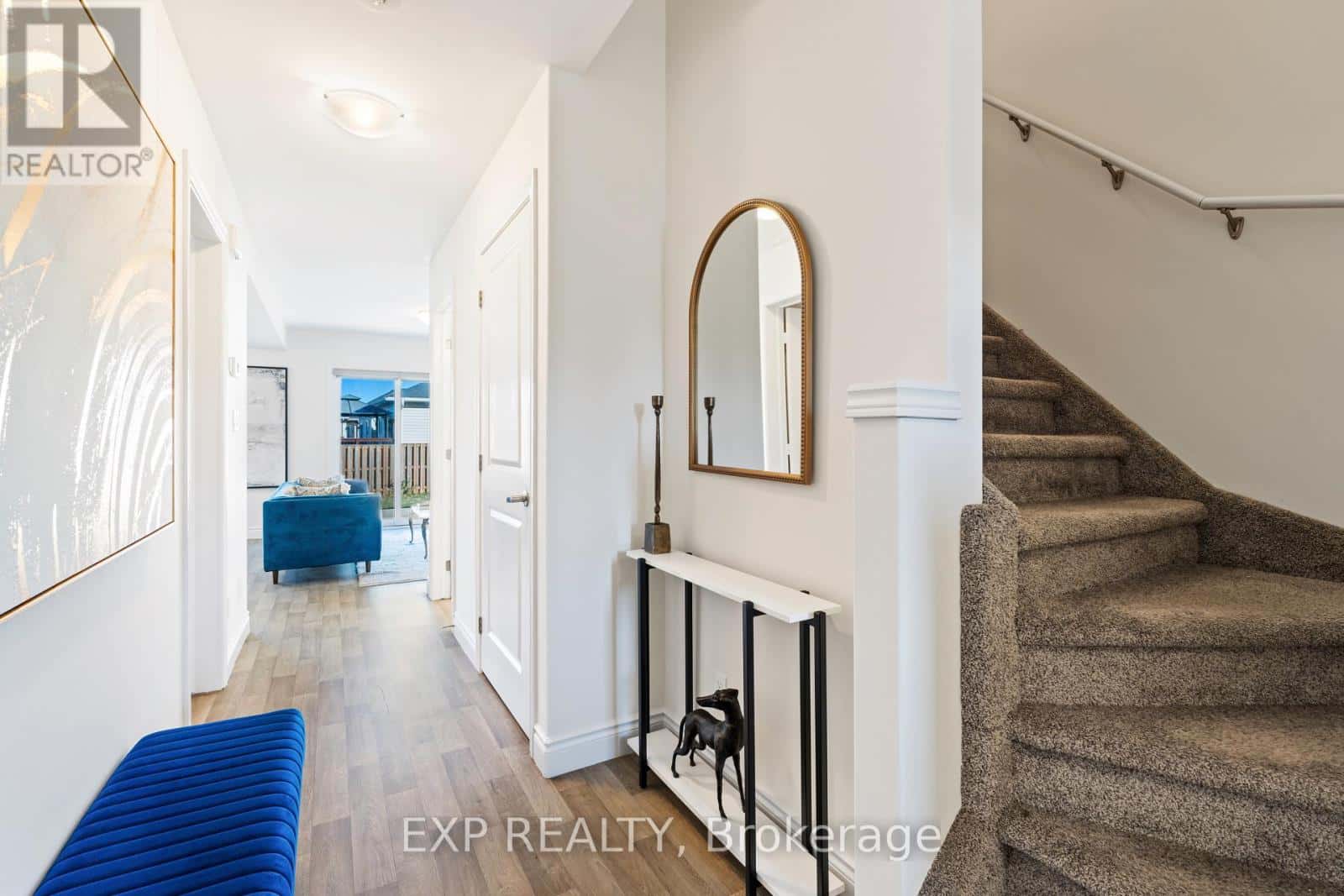 10 COBBLESTONE STREET — Belleville (Belleville Ward), Ontario - Photo 4 of 33