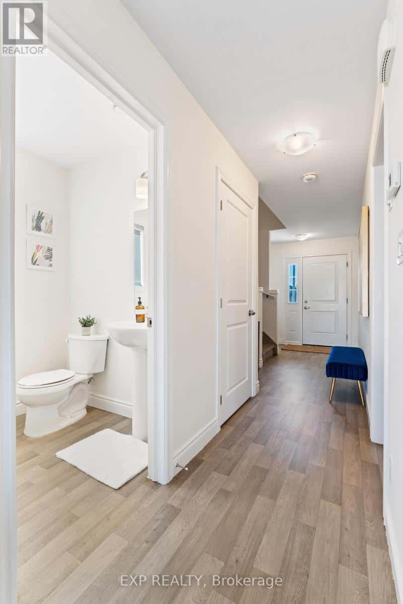 10 COBBLESTONE STREET — Belleville (Belleville Ward), Ontario - Photo 5 of 33