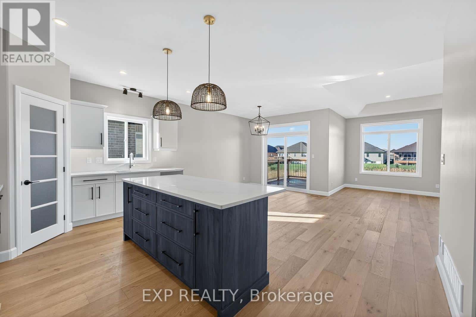 6 VAUGHN COURT — Belleville (Thurlow Ward), Ontario - Photo 5 of 50