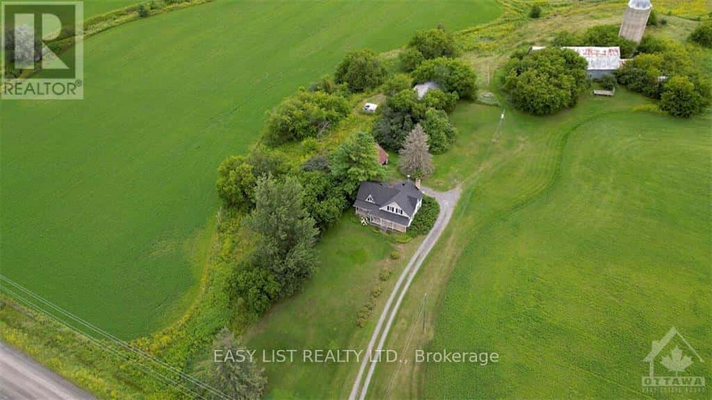 2691 CANAAN ROAD — Clarence-Rockland, Ontario - Photo 5 of 24