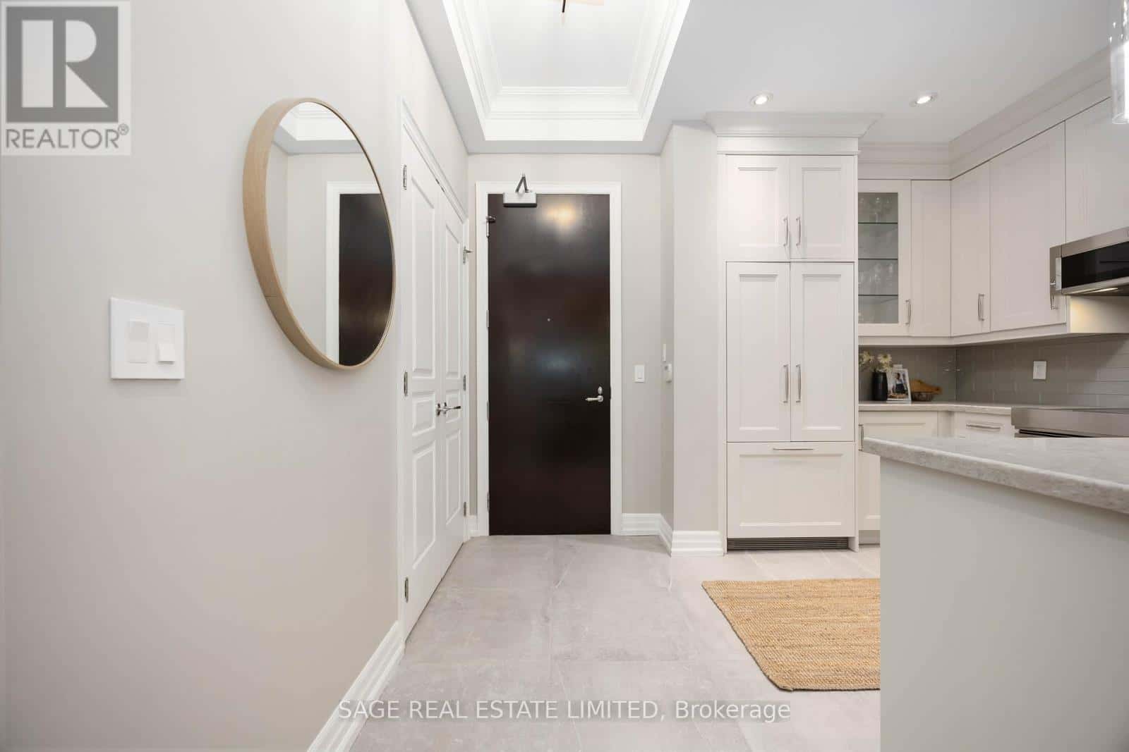 212 - 20 BURKEBROOK PLACE — Toronto (Bridle Path-Sunnybrook-York Mills), Ontario - Photo 5 of 44