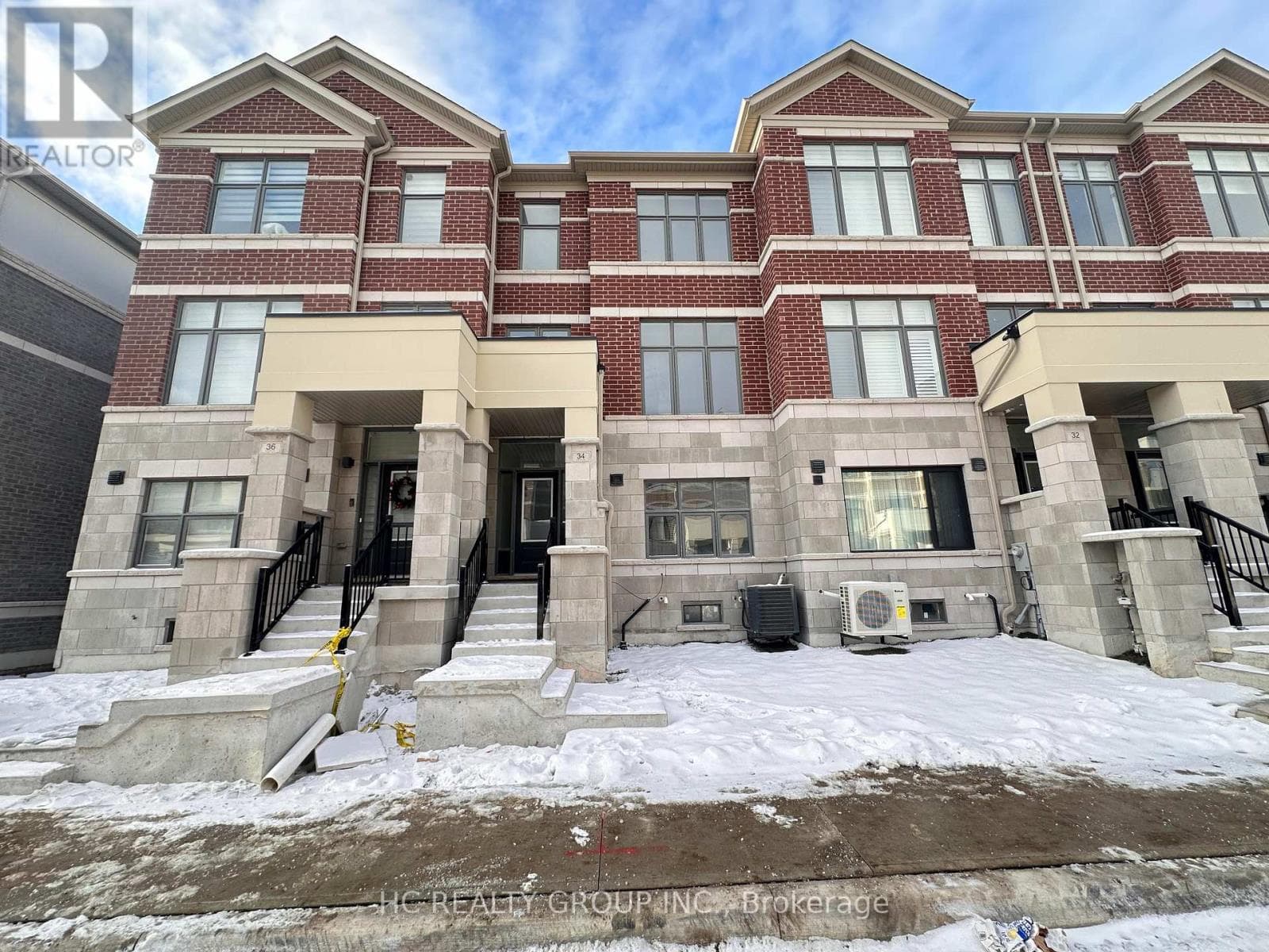 34 MILLMAN LANE — Richmond Hill, Ontario - Main photo