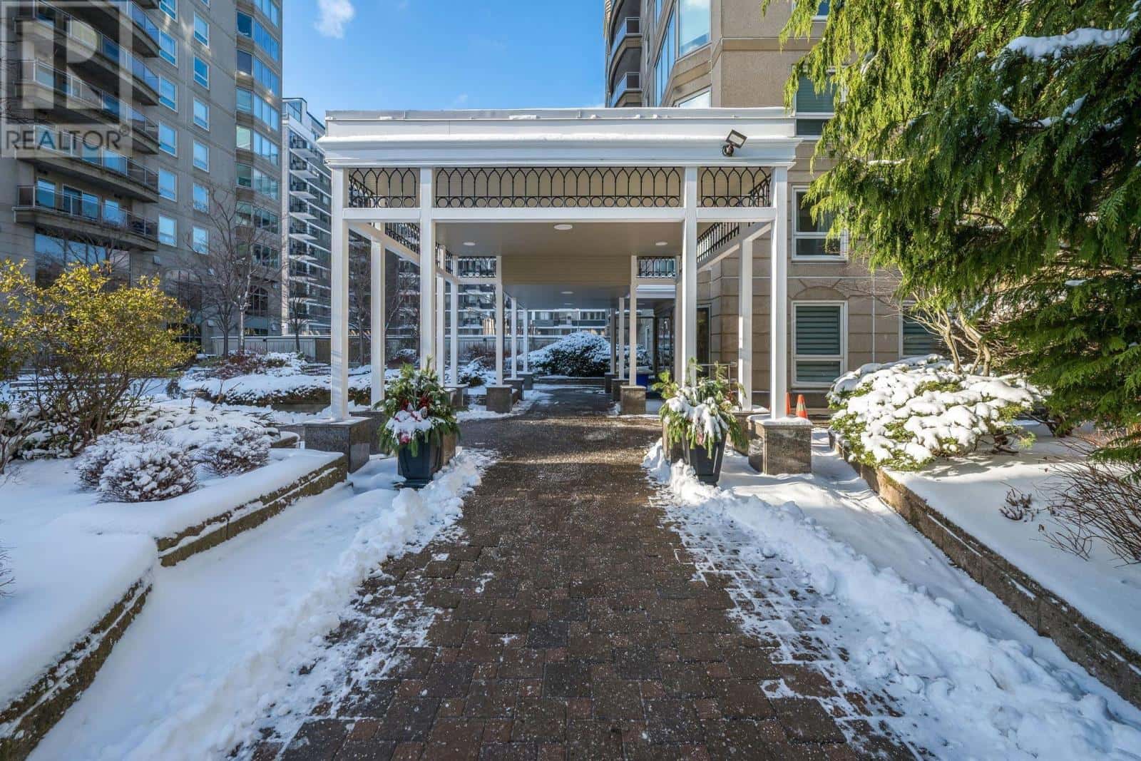 203 1540 Summer Street — Halifax, Nova Scotia - Photo 3 of 47