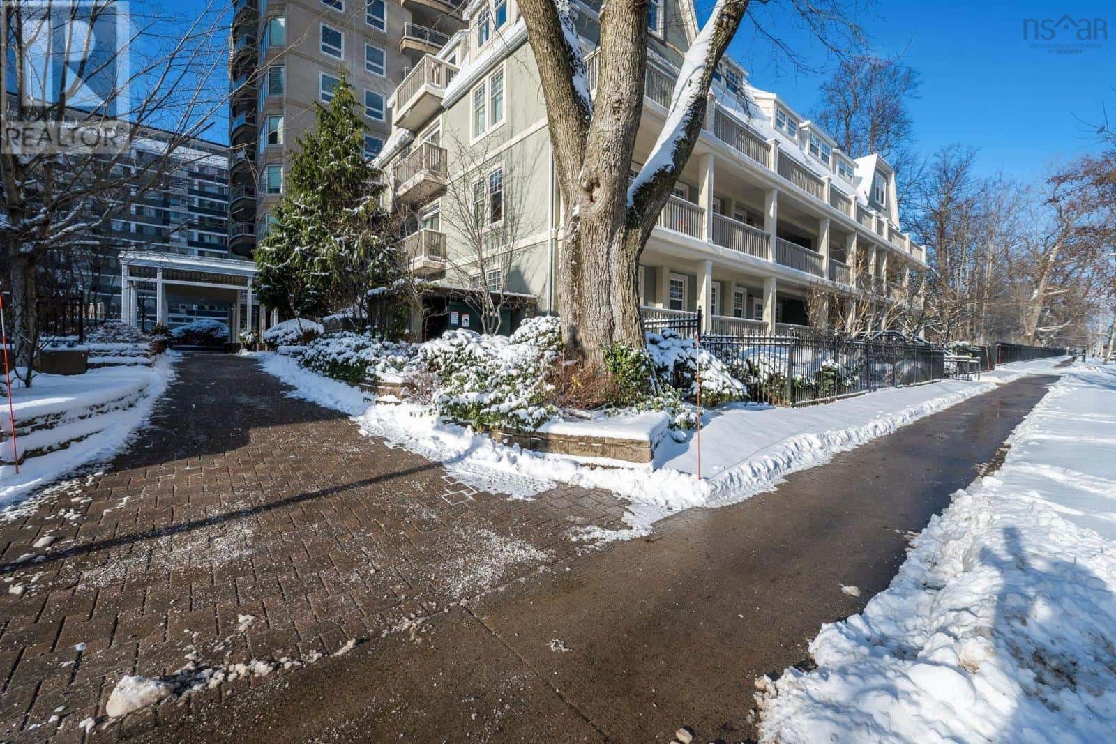 203 1540 Summer Street — Halifax, Nova Scotia - Photo 2 of 47