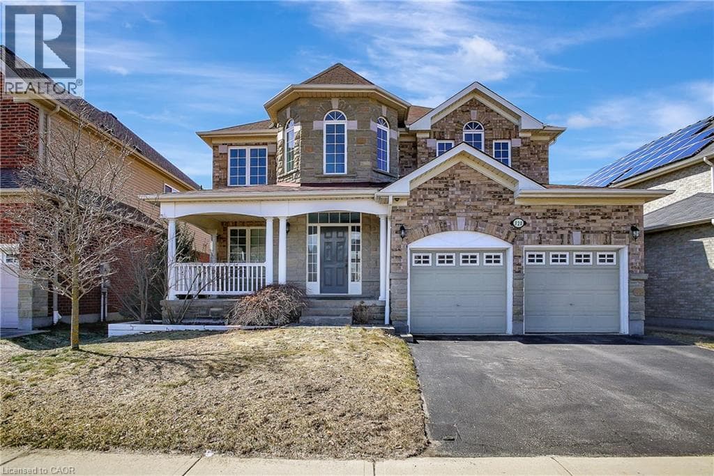 320 ROBERT FERRIE Drive — Kitchener, Ontario - Main photo