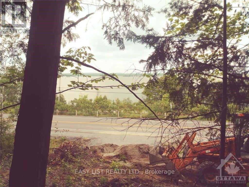 00 RIVER ROAD — McNab/Braeside, Ontario - Photo 4 of 13