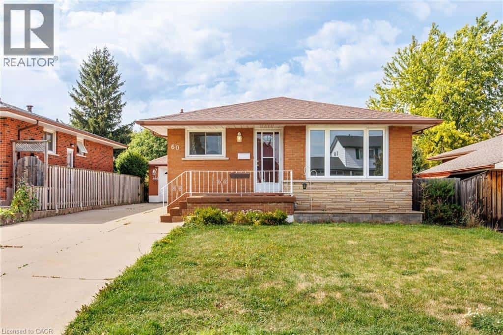 60 CHAMPLAIN Avenue — Hamilton, Ontario - Photo 2 of 36