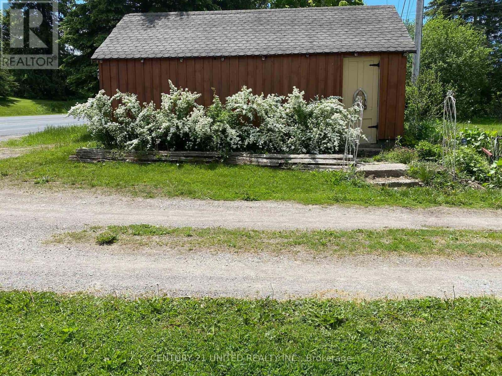 3756 BURNHAM STREET — Hamilton Township, Ontario - Photo 3 of 6