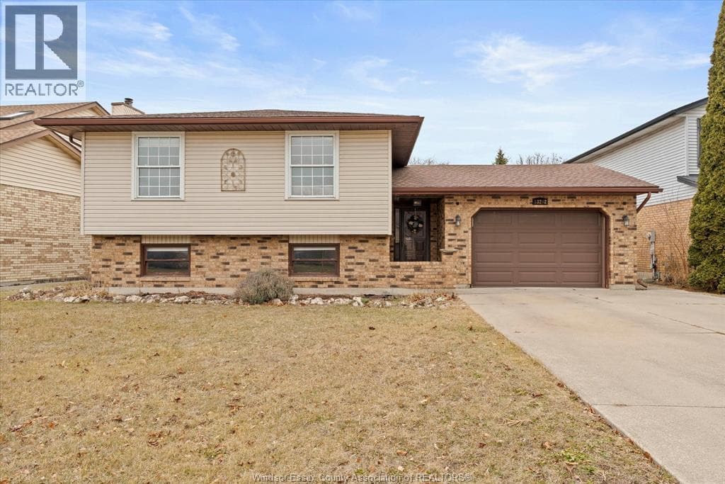 13292 ST. GREGORY'S ROAD — Tecumseh, Ontario - Main photo