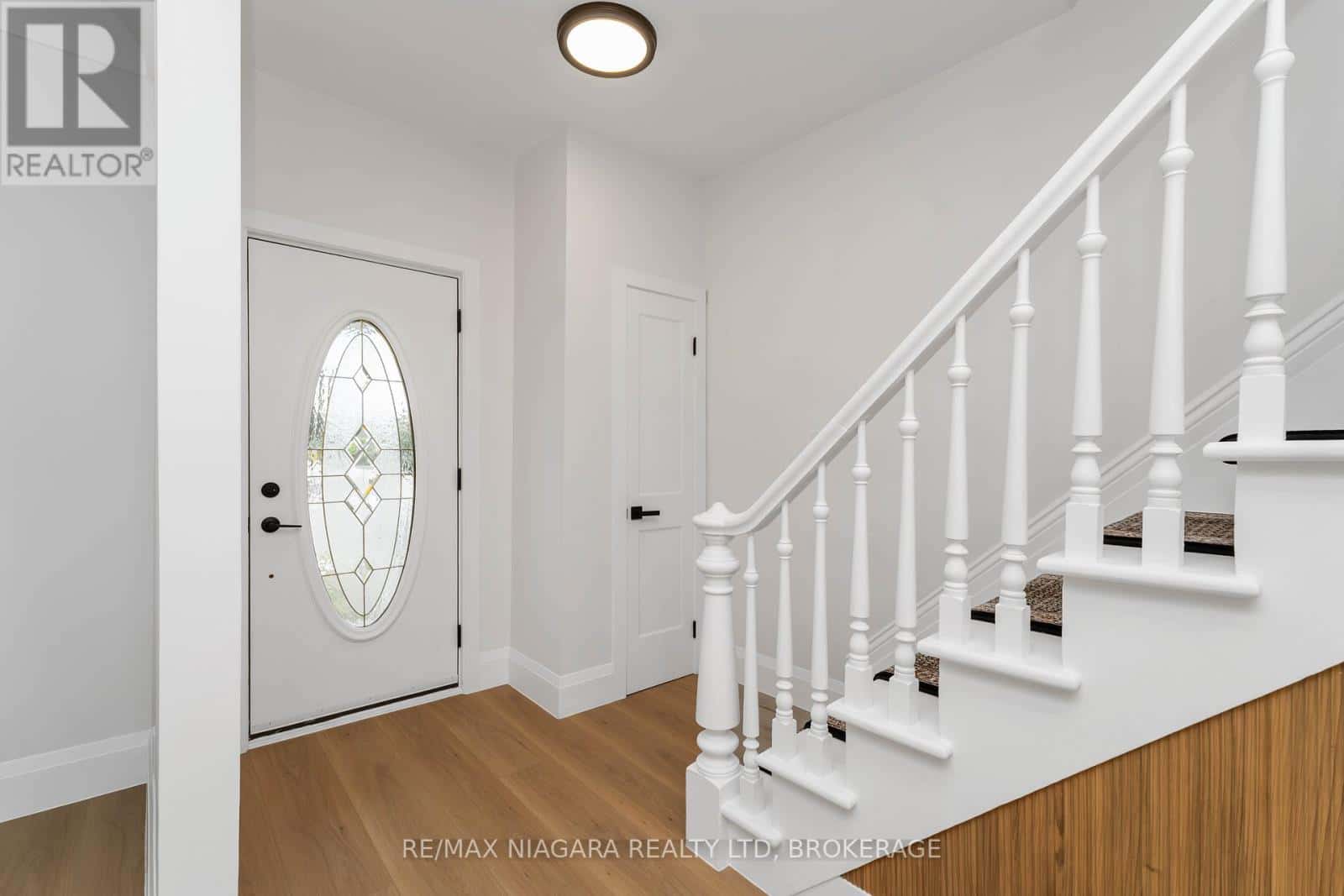 4367 ONTARIO STREET — Lincoln (Beamsville), Ontario - Photo 5 of 34