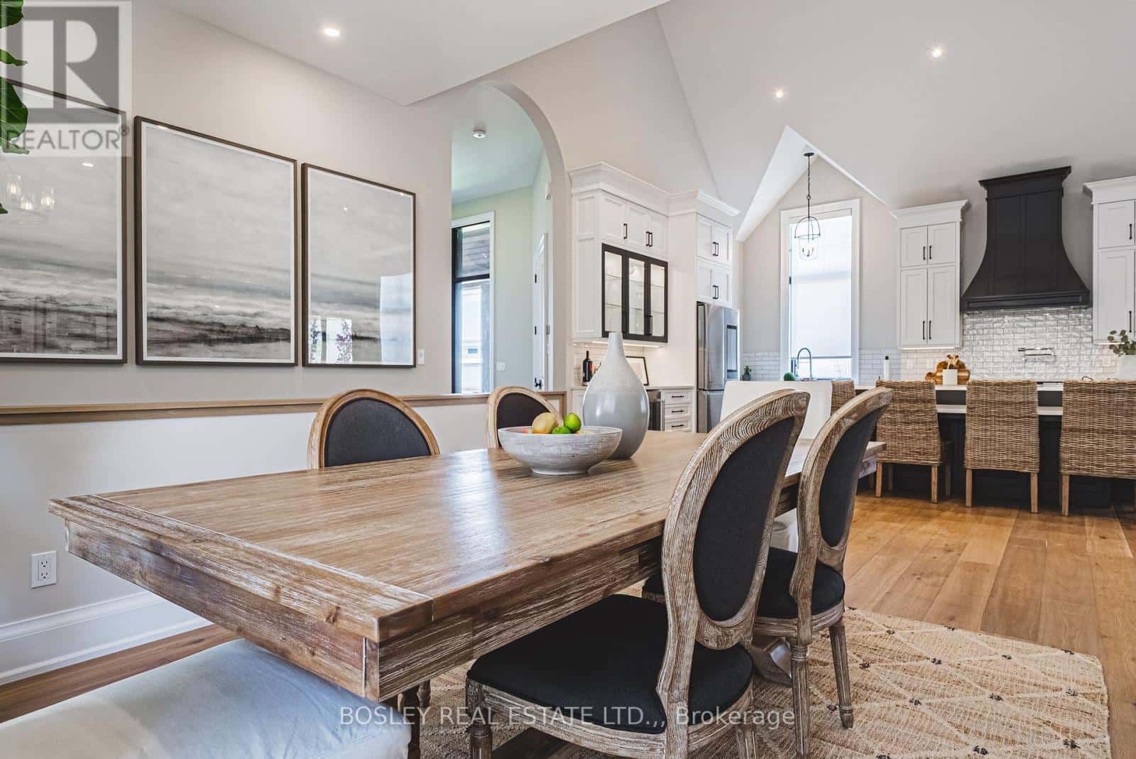 110 MILLPOND ROAD — Niagara-on-the-Lake (St. Davids), Ontario - Photo 2 of 45