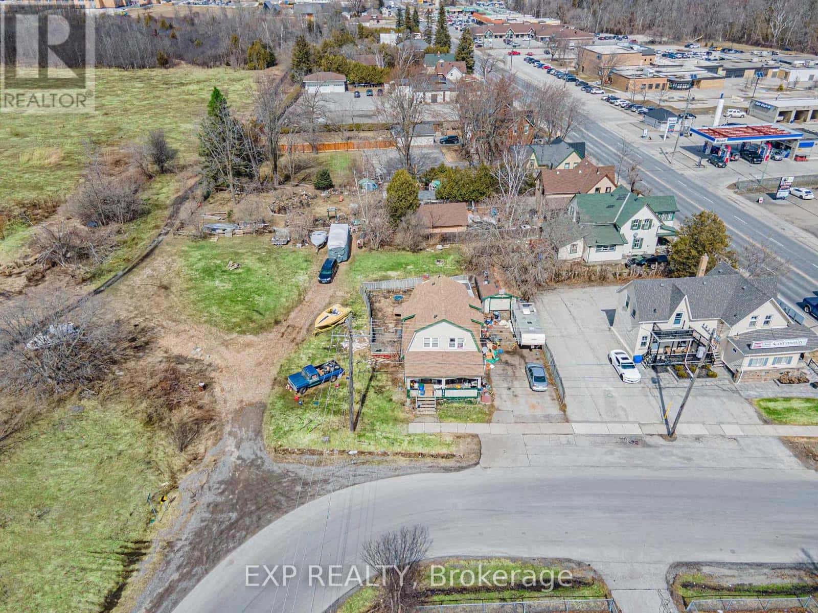 173&77 HIGH STREET — Georgina (Sutton & Jackson's Point), Ontario - Photo 4 of 10