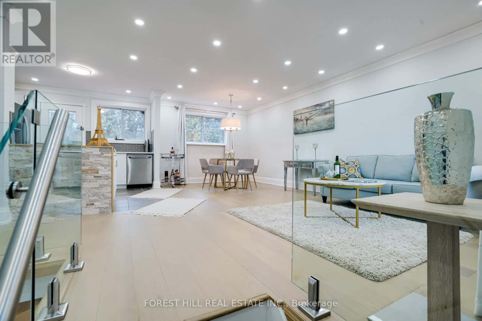 1 WILLIS DRIVE — Aurora (Aurora Highlands), Ontario - Photo 4 of 32