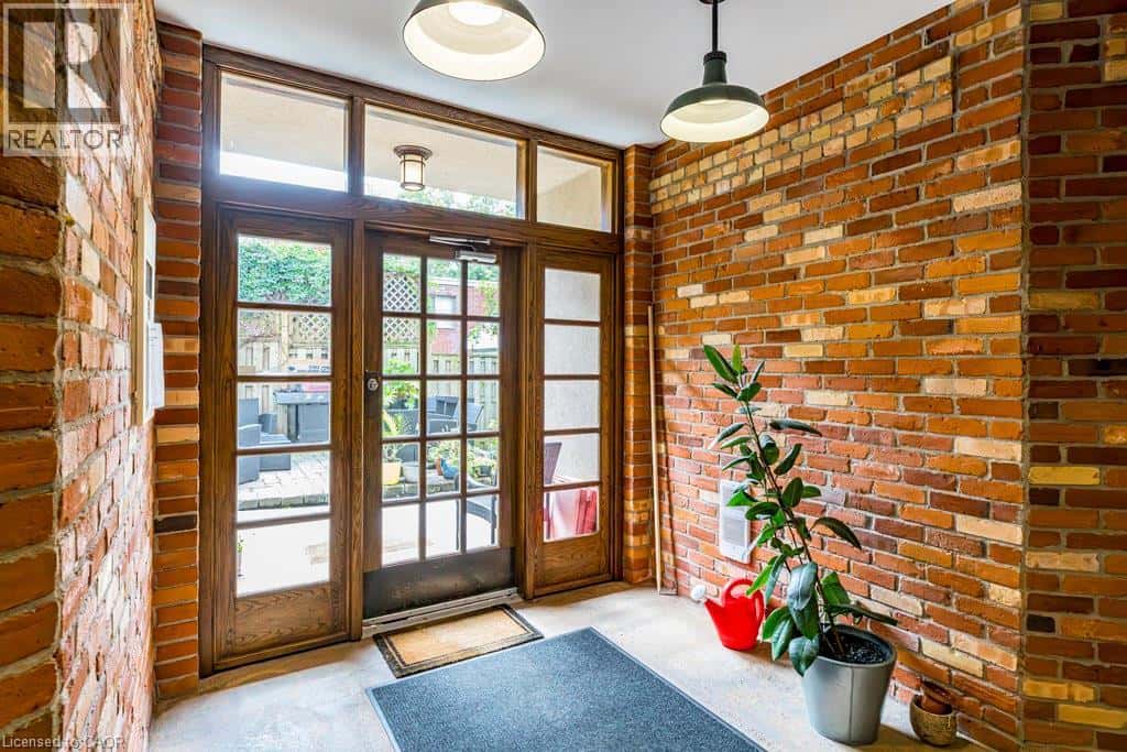 36 MARGARET Street Unit# 44 — Hamilton, Ontario - Photo 5 of 47