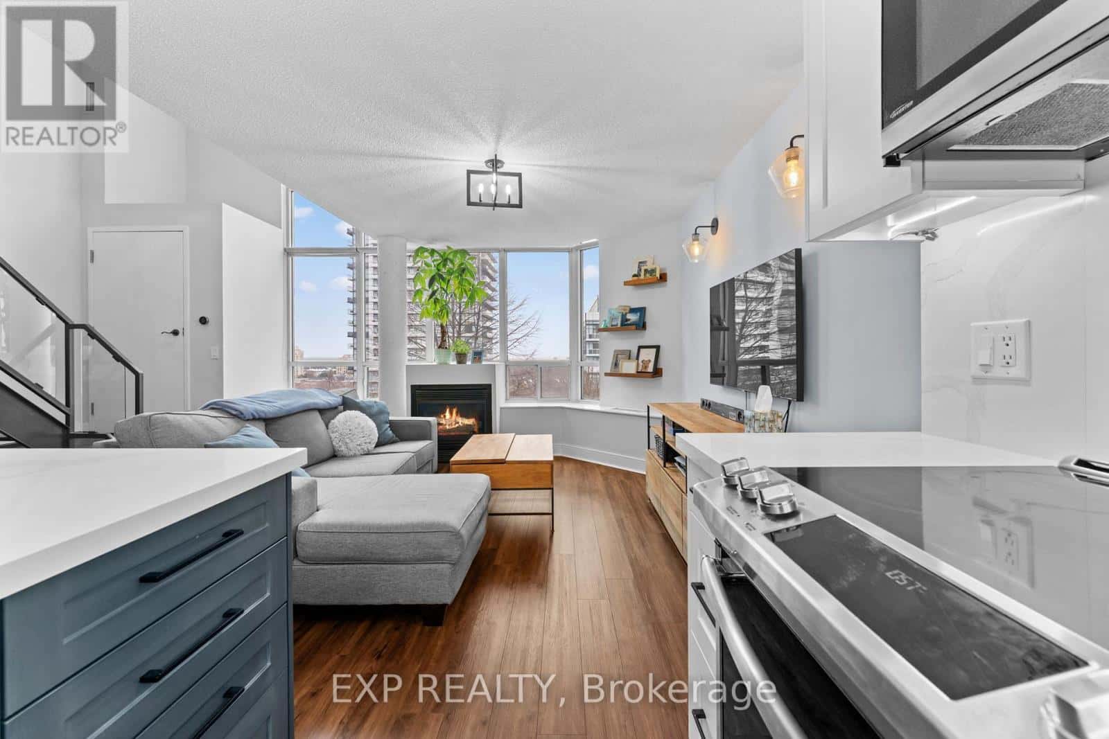 637 - 250 MANITOBA STREET — Toronto (Mimico), Ontario - Photo 4 of 50