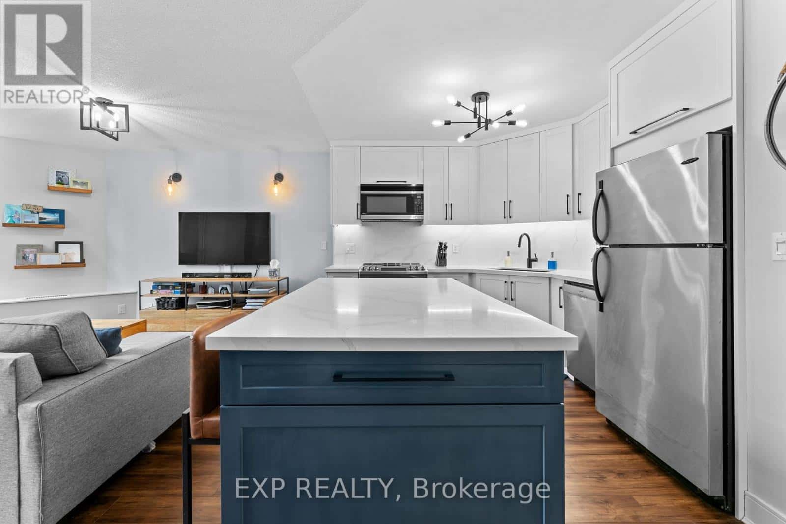 637 - 250 MANITOBA STREET — Toronto (Mimico), Ontario - Photo 5 of 50