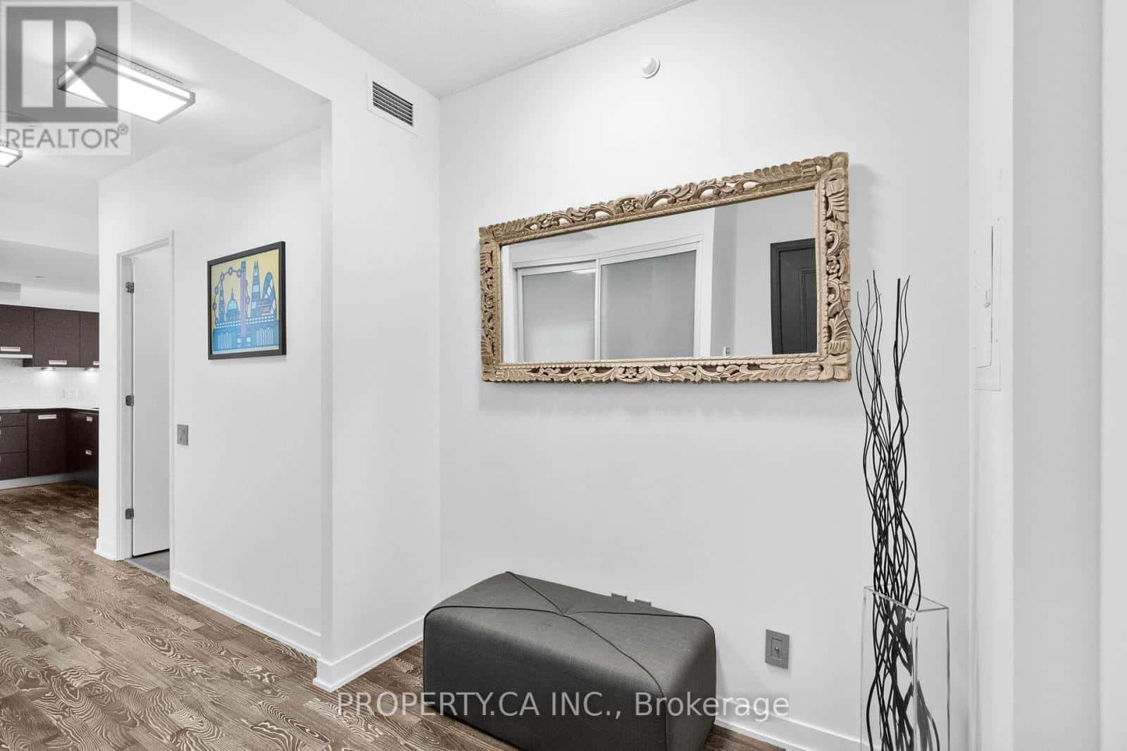 1211 - 90 PARK LAWN ROAD — Toronto (Mimico), Ontario - Photo 5 of 50