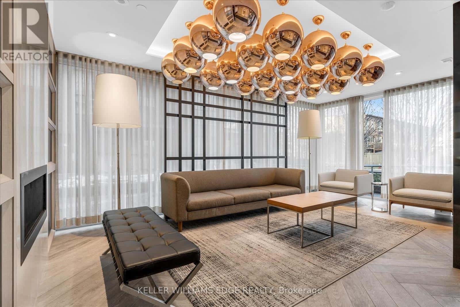 402 - 150 SABINA DRIVE — Oakville (GO Glenorchy), Ontario - Photo 2 of 24