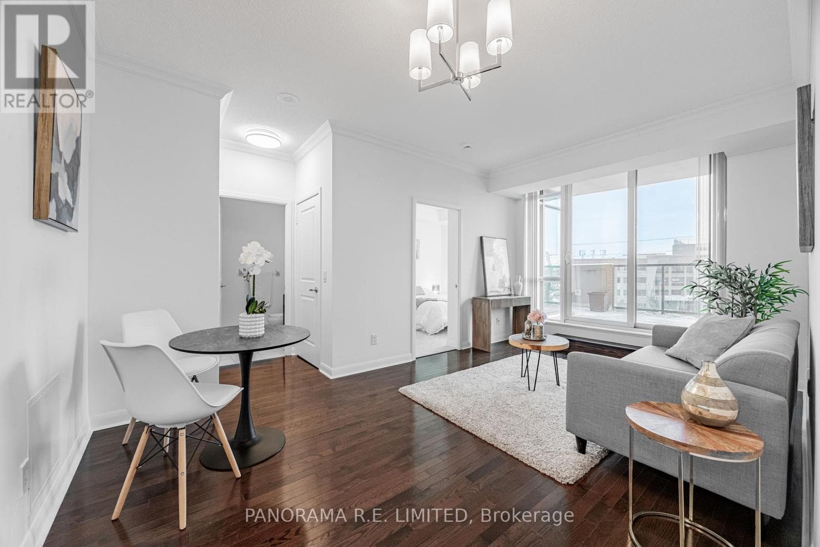 405 - 235 SHERWAY GARDENS ROAD — Toronto (Islington-City Centre West), Ontario - Main photo