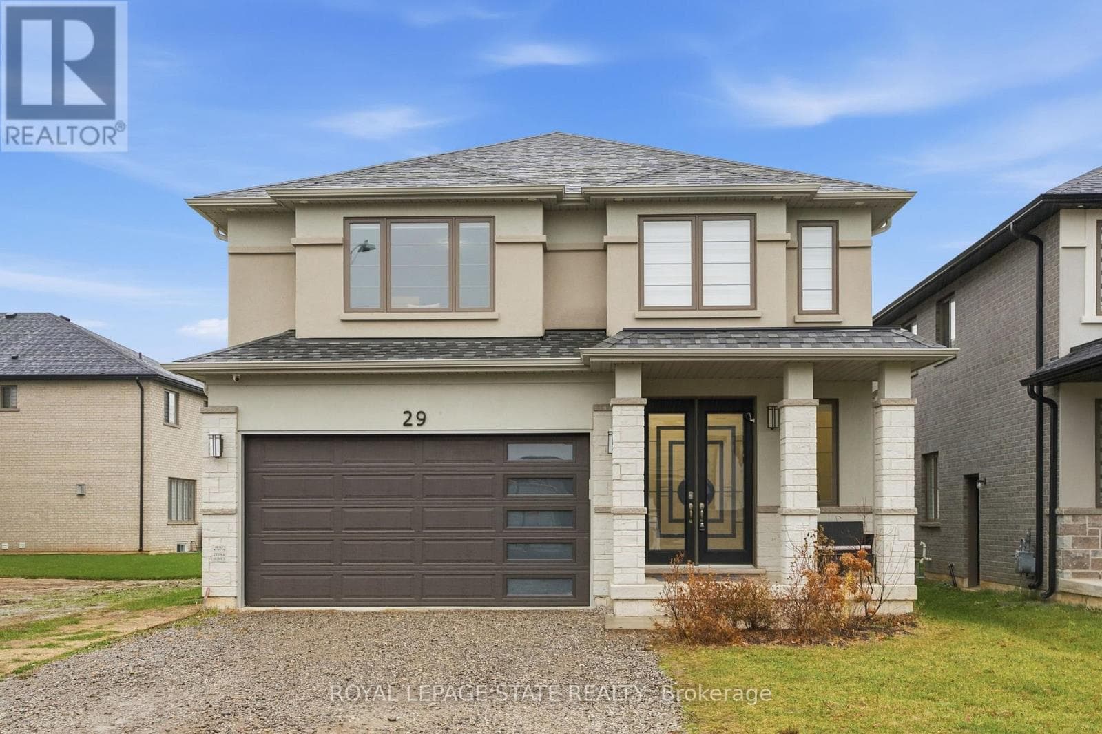 29 ROSELAWN AVENUE — Hamilton (Ancaster), Ontario - Main photo