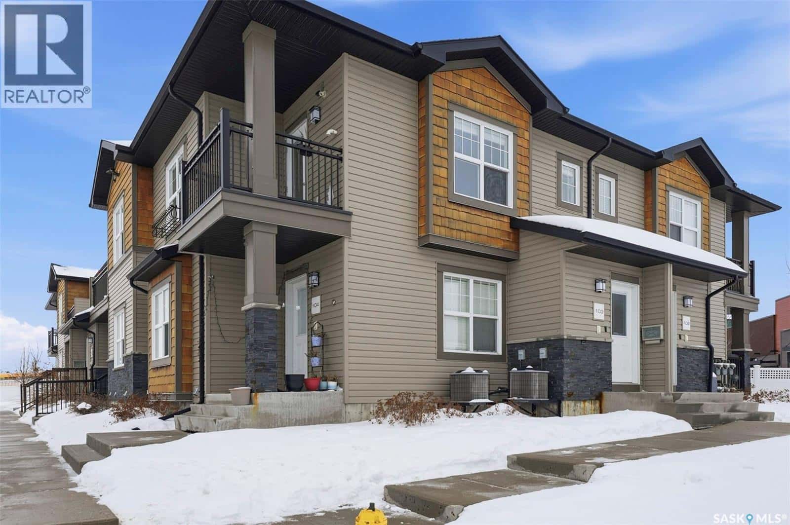 103 1120 Hampton CIRCLE — Saskatoon, Saskatchewan - Photo 2 of 30